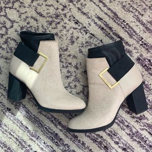 Calvin Klein Ettore booties 🌺